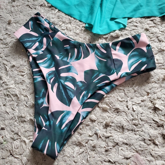 Women's xl Two piece swimsuit - Picture 5 of 5